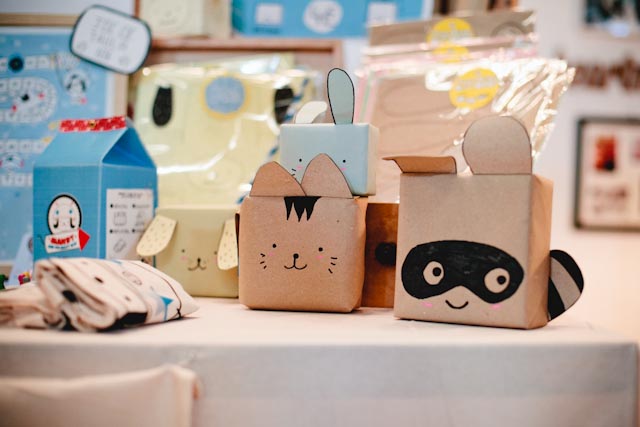 Cute gifts - The cat, you and us