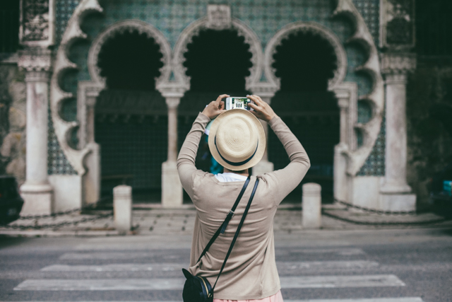 Sintra fountains - The cat, you and us