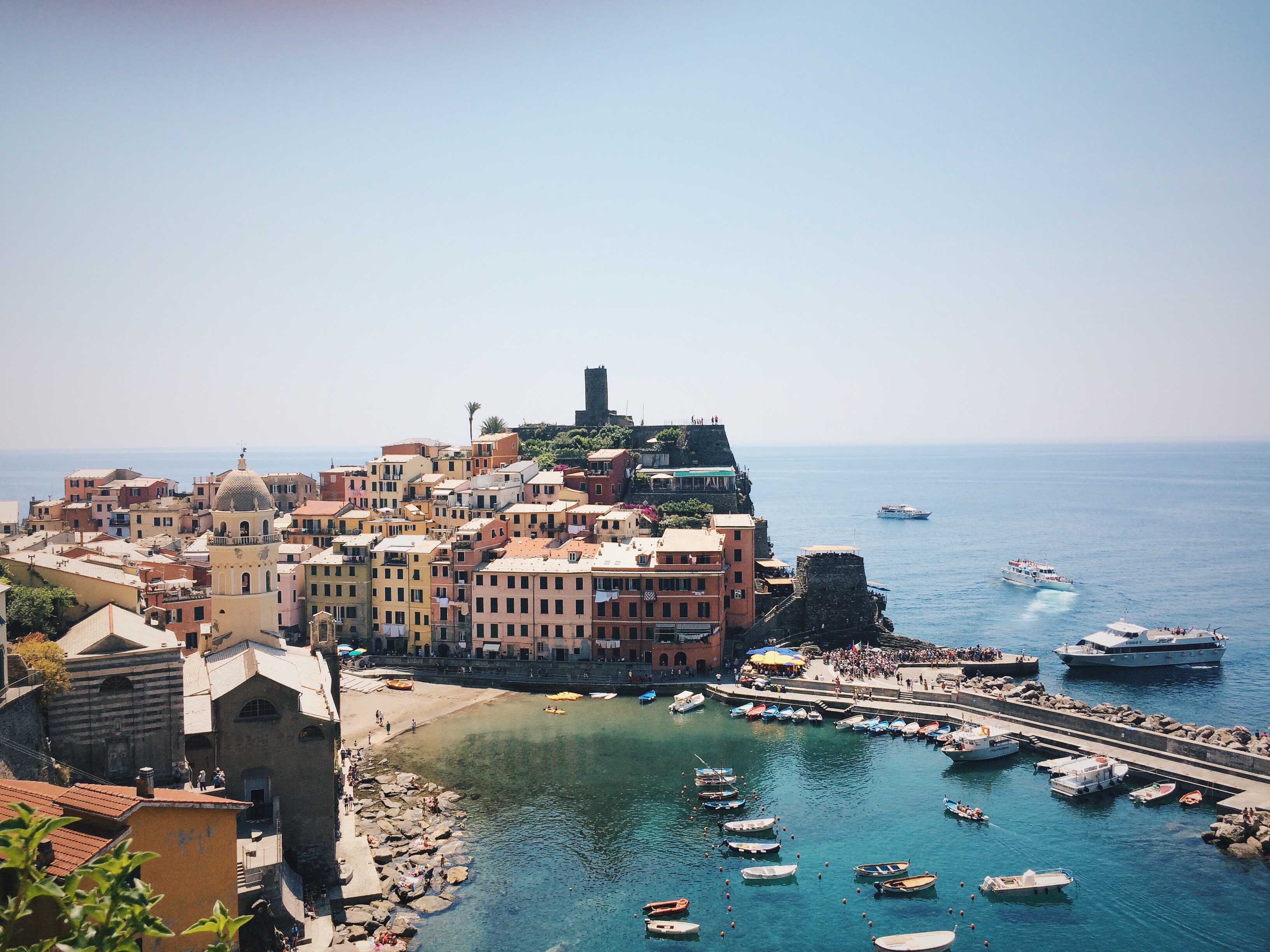 Cinque Terre: the sneak peek - The cat, you and us