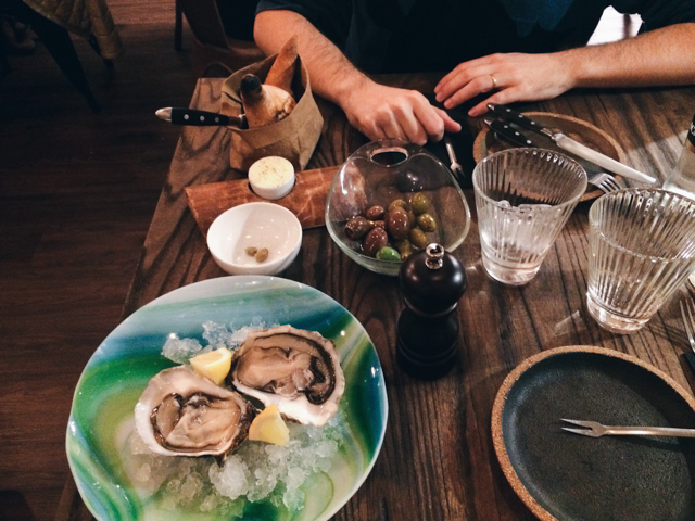 Oysters at La Vermuteria - The cat, you and us